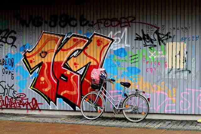 内容攻略《新91视频》营销套路红与黑